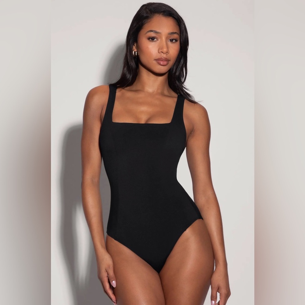 TA3  Squarey Mega Sculpting Square Neck One Piece Swimsuit size L Reg/ Long